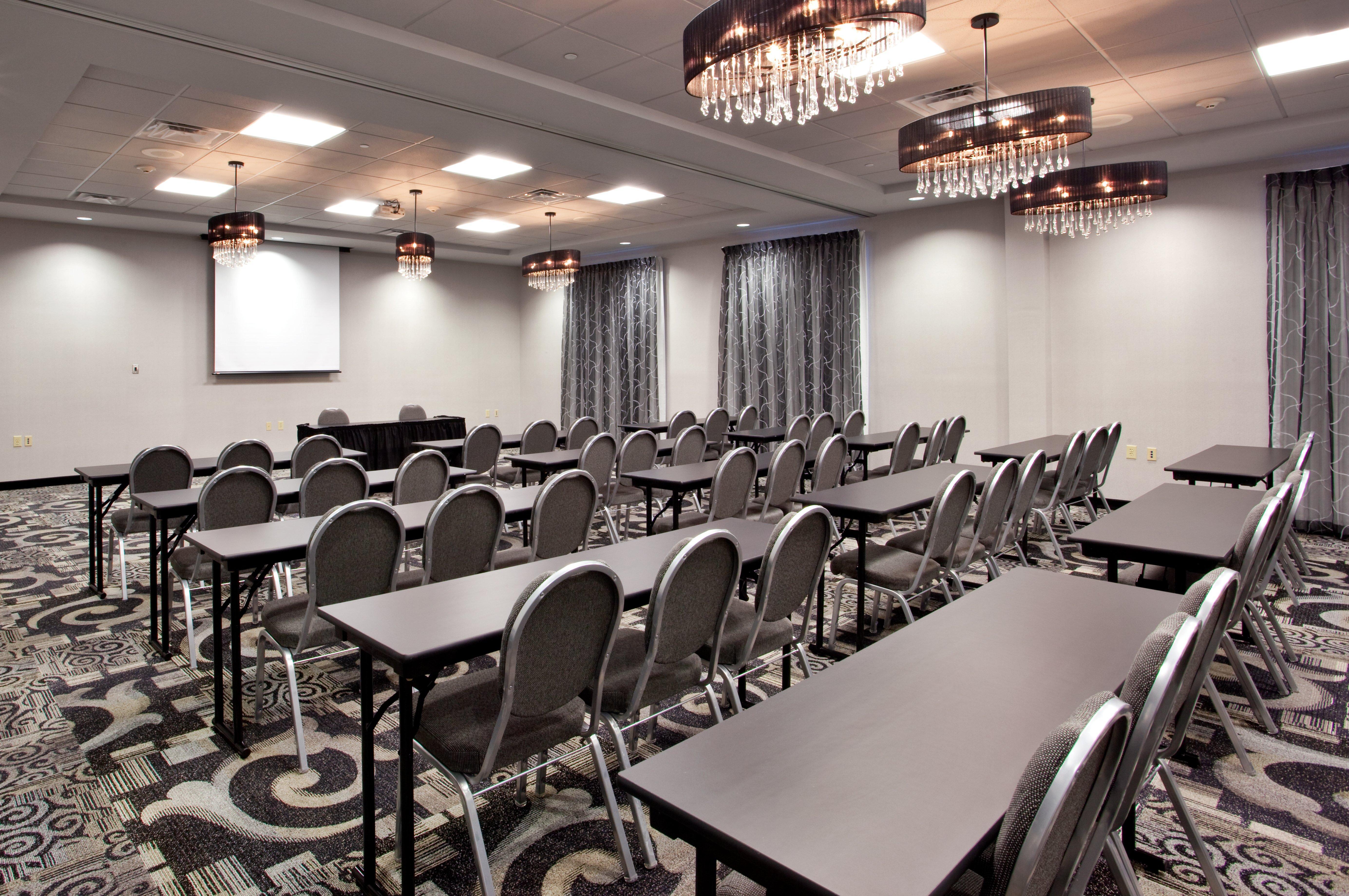 Holiday Inn Express Hotel & Suites Norfolk Airport By Ihg Exterior photo