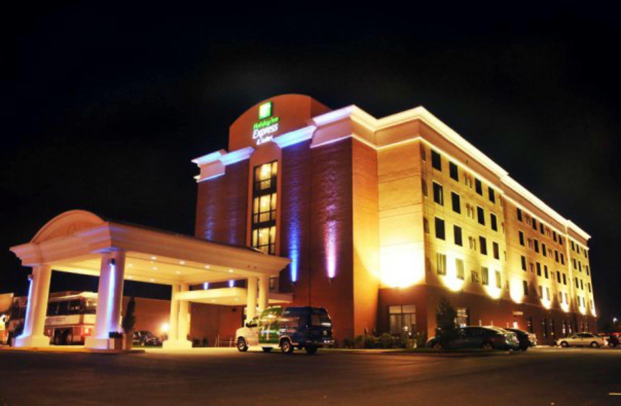 Holiday Inn Express Hotel & Suites Norfolk Airport By Ihg Exterior photo